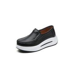Women's faux leather wedge loafers with chunky sole, Black