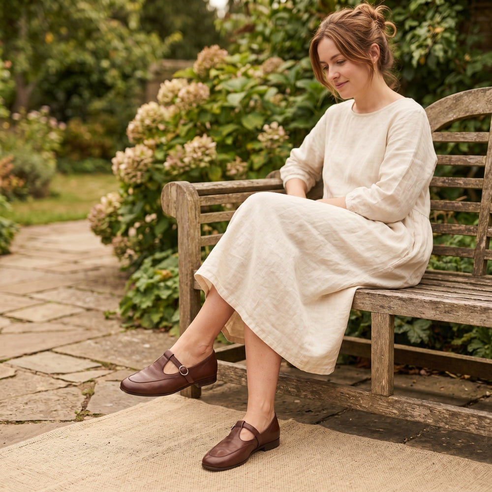 Women's vintage faux leather loafer flats