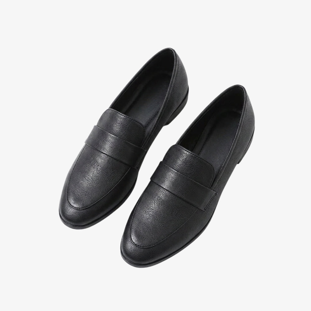 Women's minimalist faux leather loafers