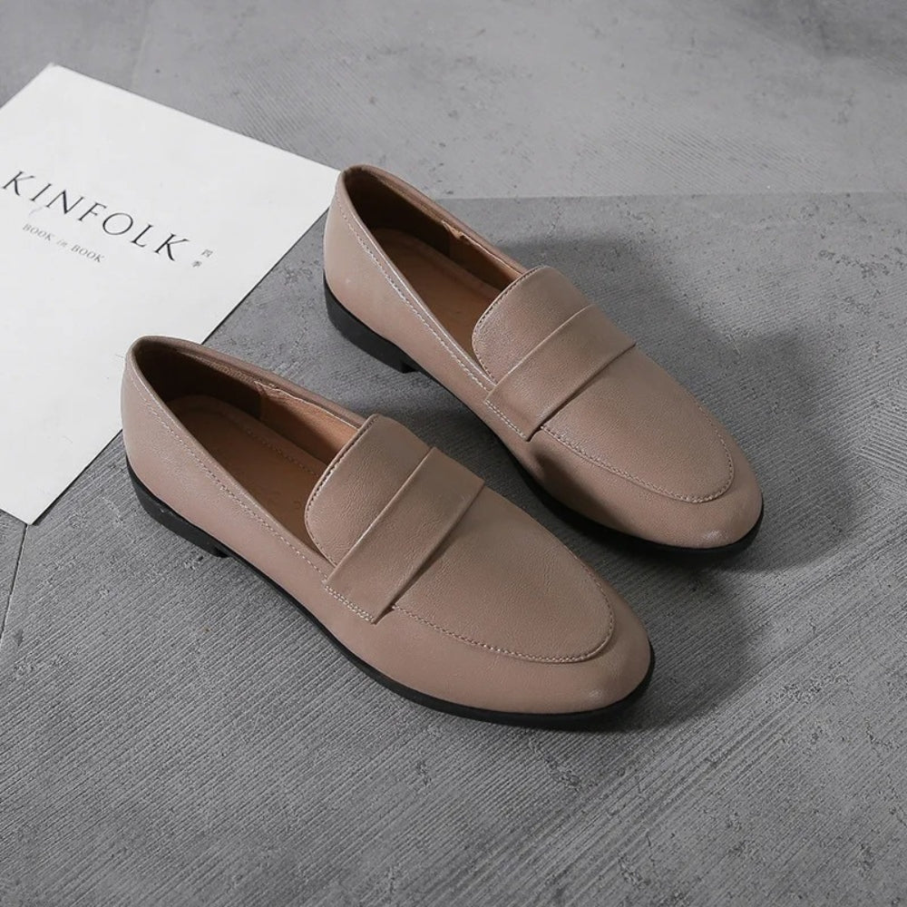 Women's minimalist faux leather loafers