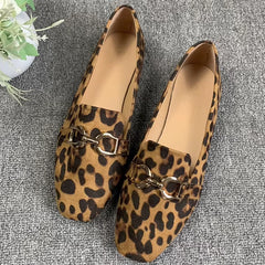 Leopard print loafers with chain for women, Brown