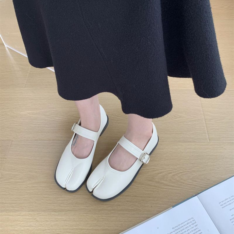 Tabi style Mary Jane ballerinas