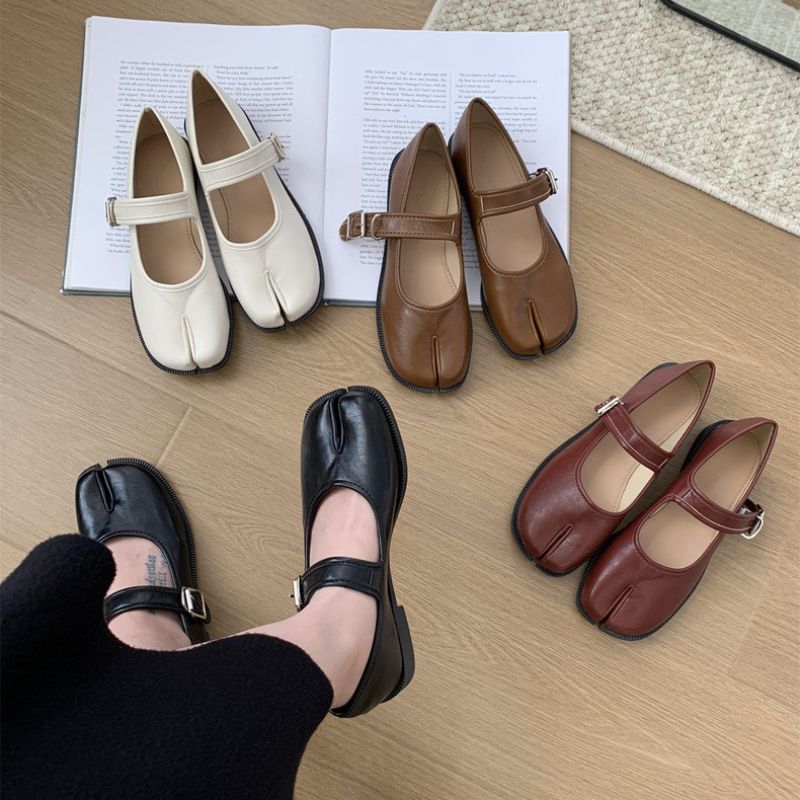 Tabi style Mary Jane ballerinas