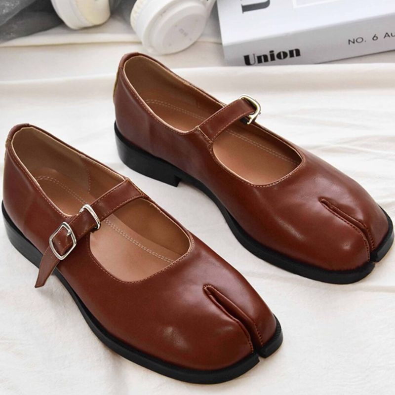 Tabi style Mary Jane ballerinas