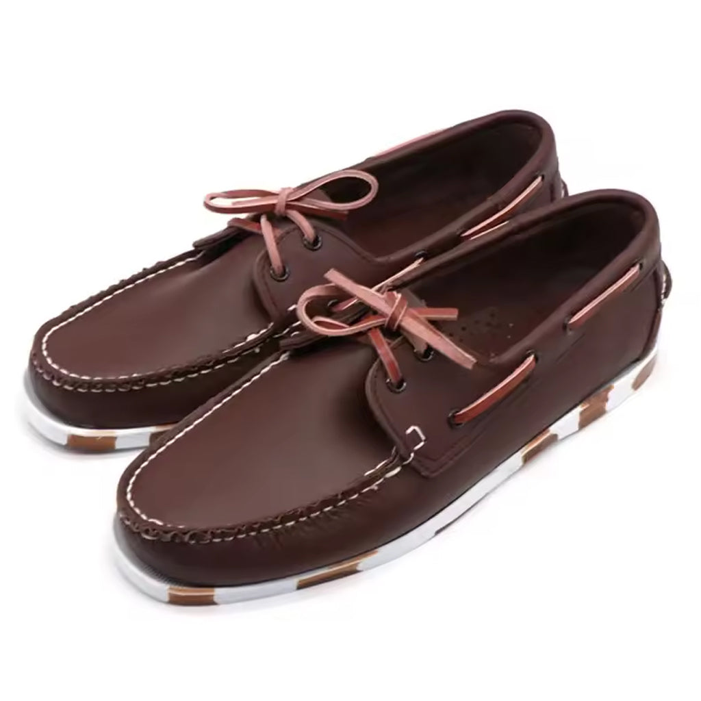 Leather boat loafers with colored sole for men