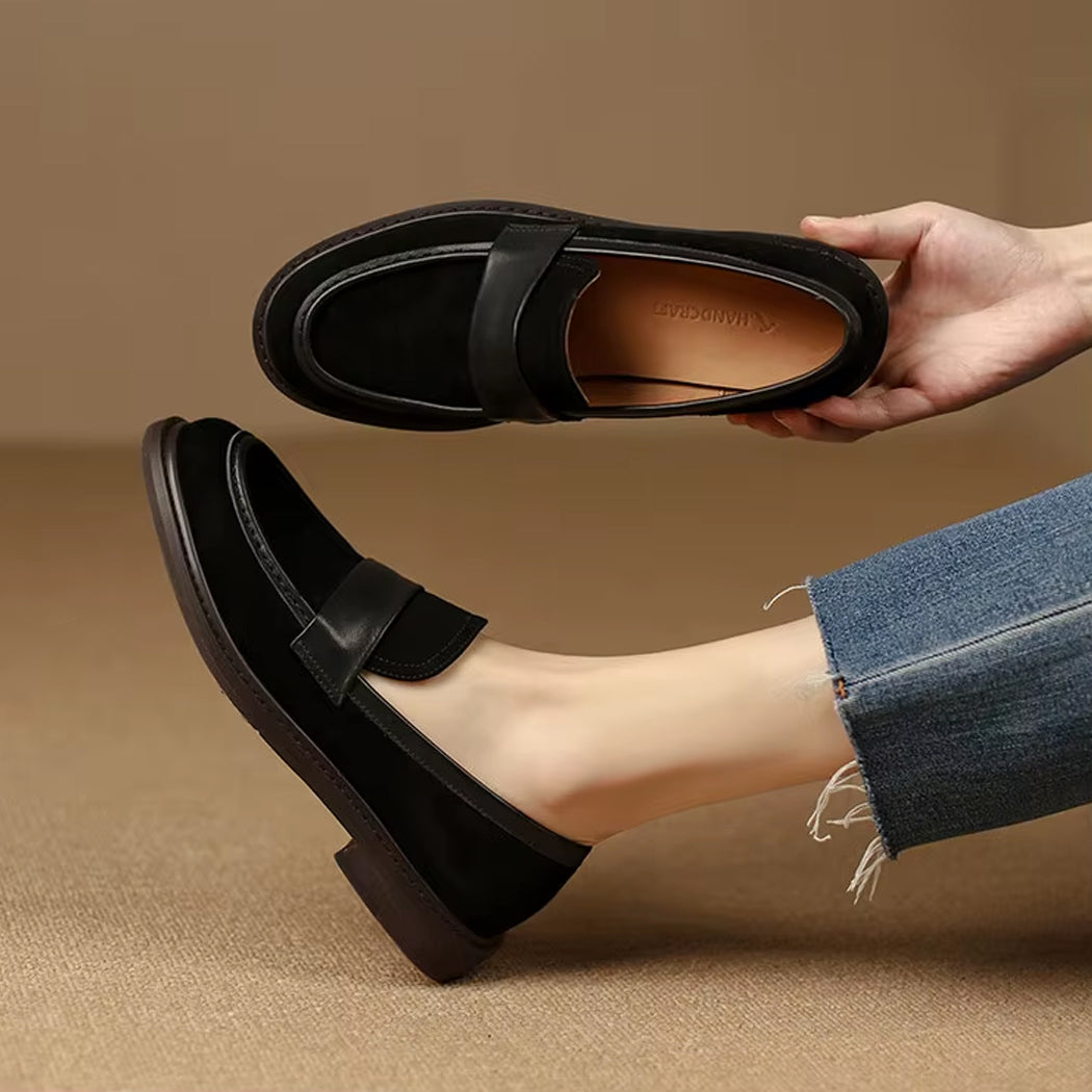 Elegant suede loafers for women