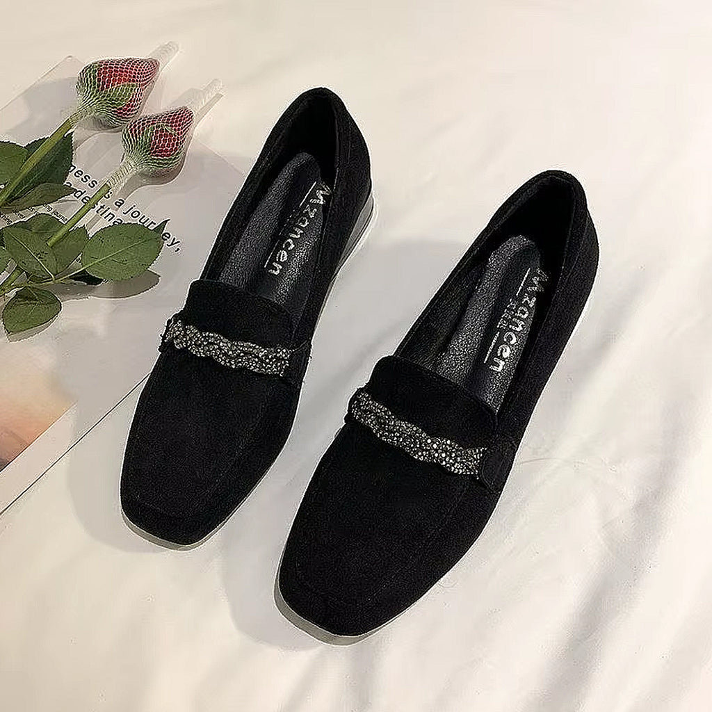 Elegant suede loafers with rhinestone chains