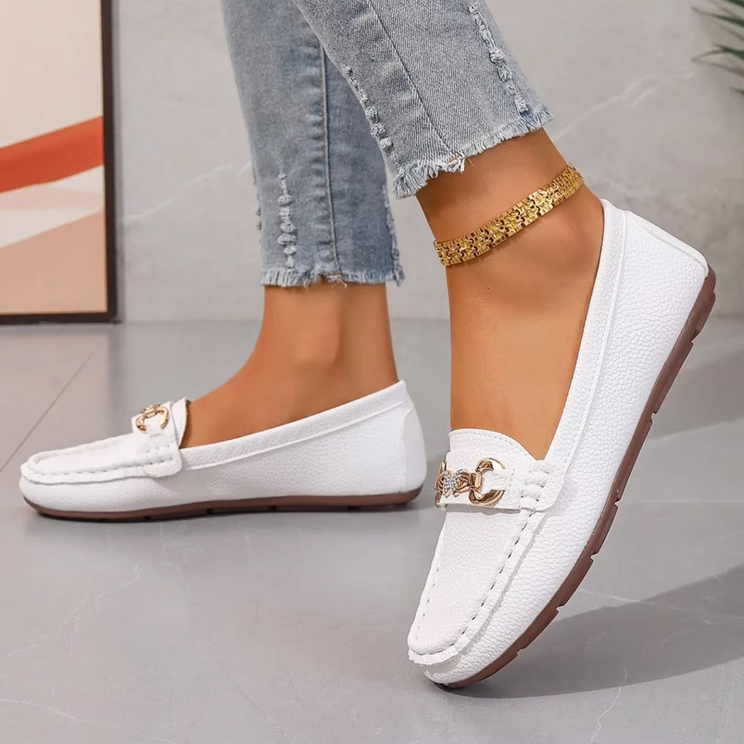 Casual loafers with chain and rhinestone details