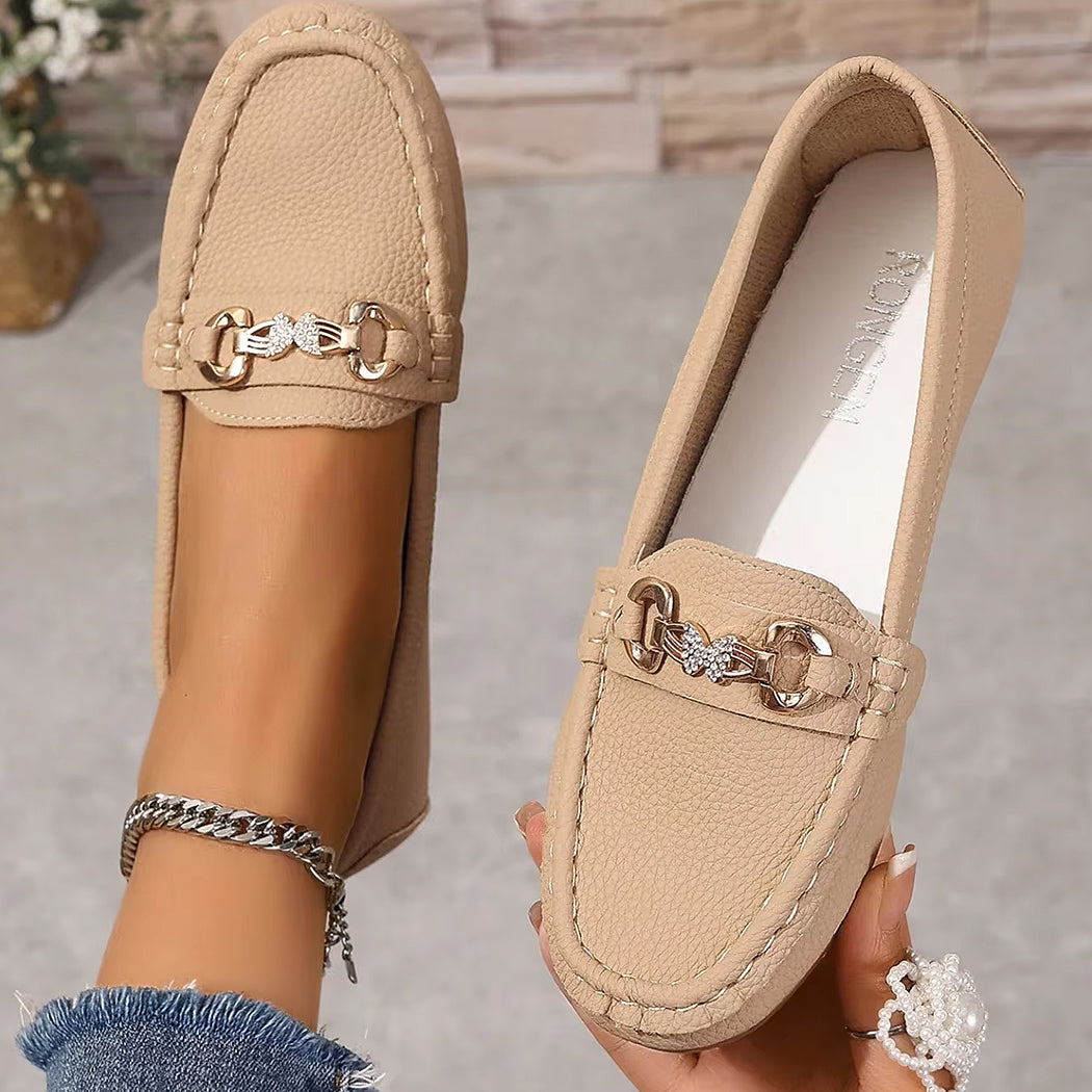Casual loafers with chain and rhinestone details