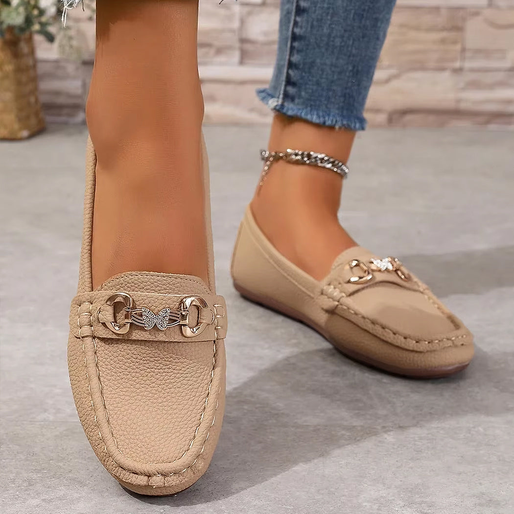 Casual loafers with chain and rhinestone details