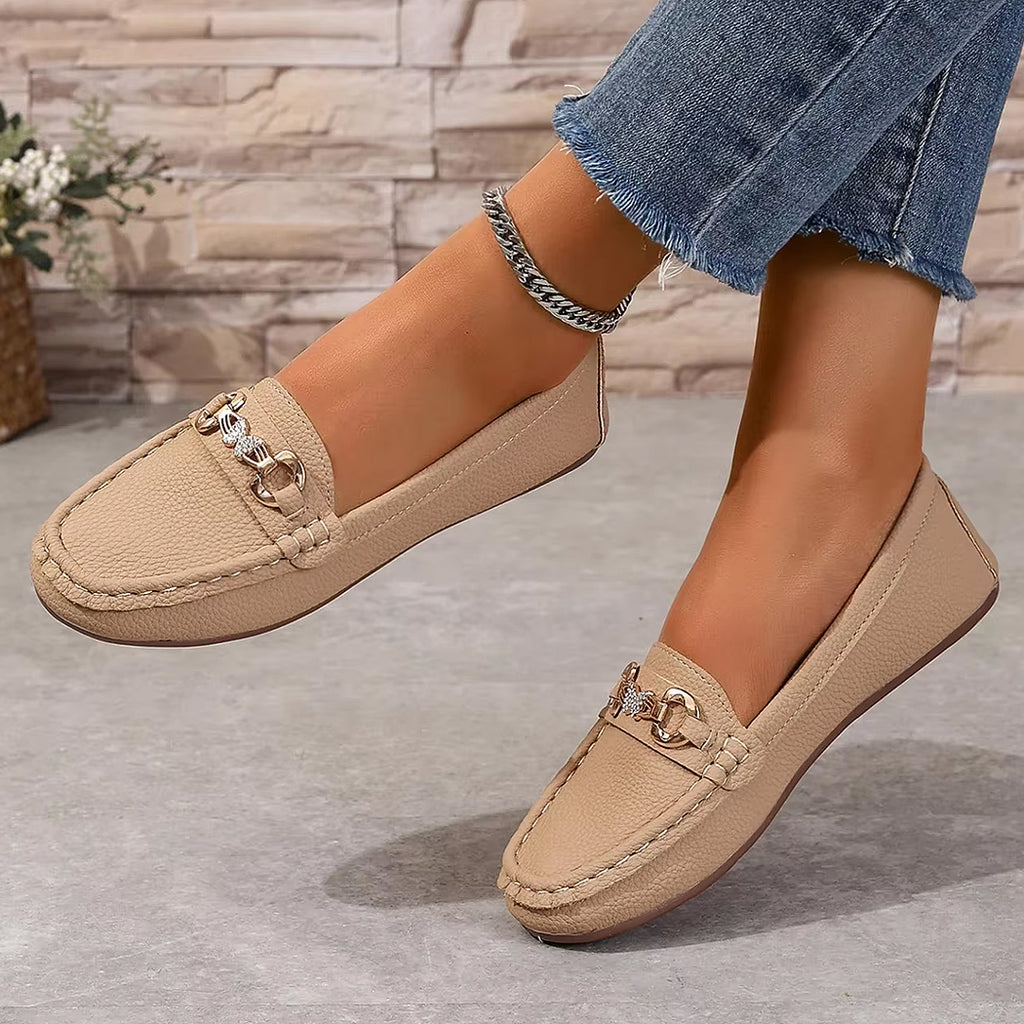 Casual loafers with chain and rhinestone details