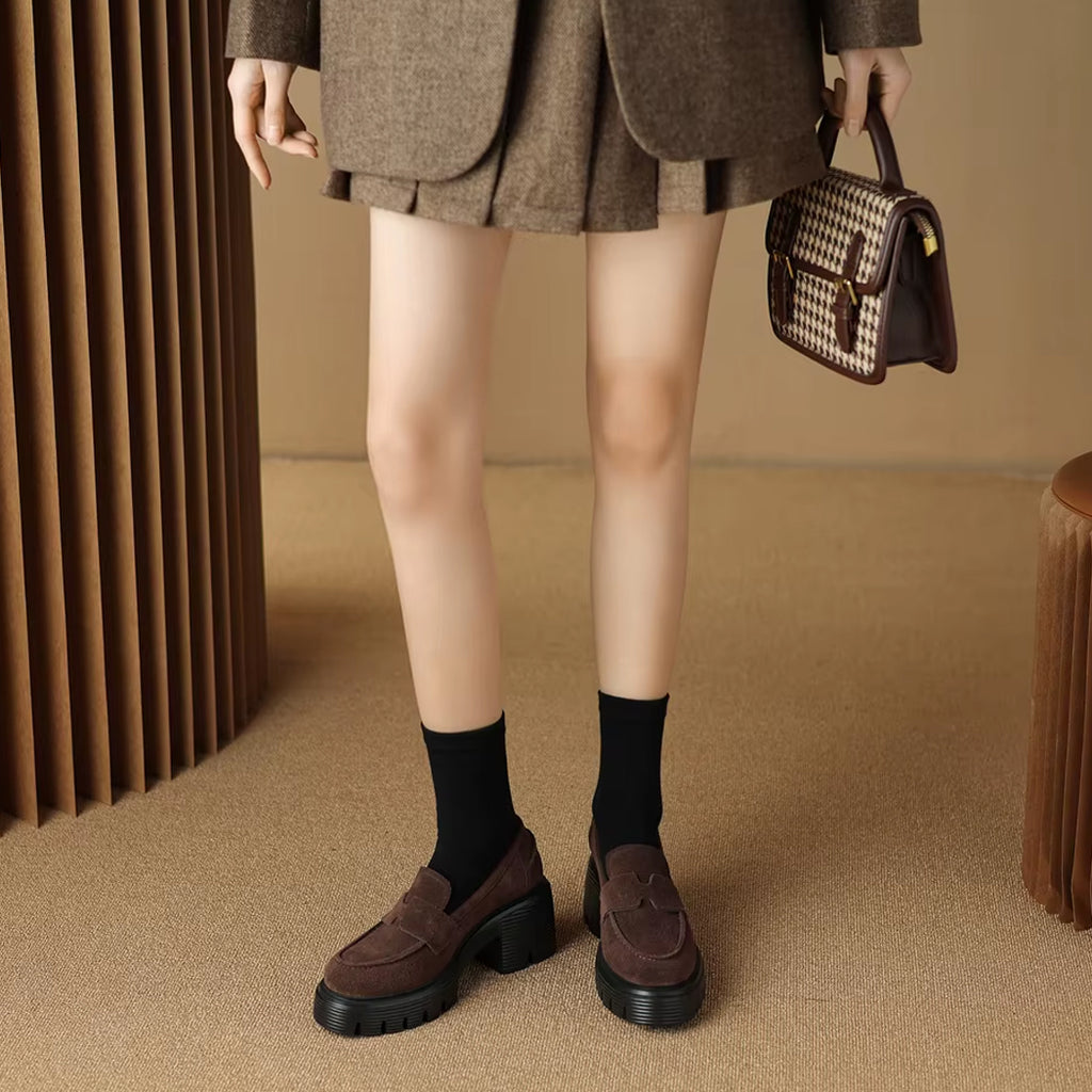 Elegant suede platform loafers