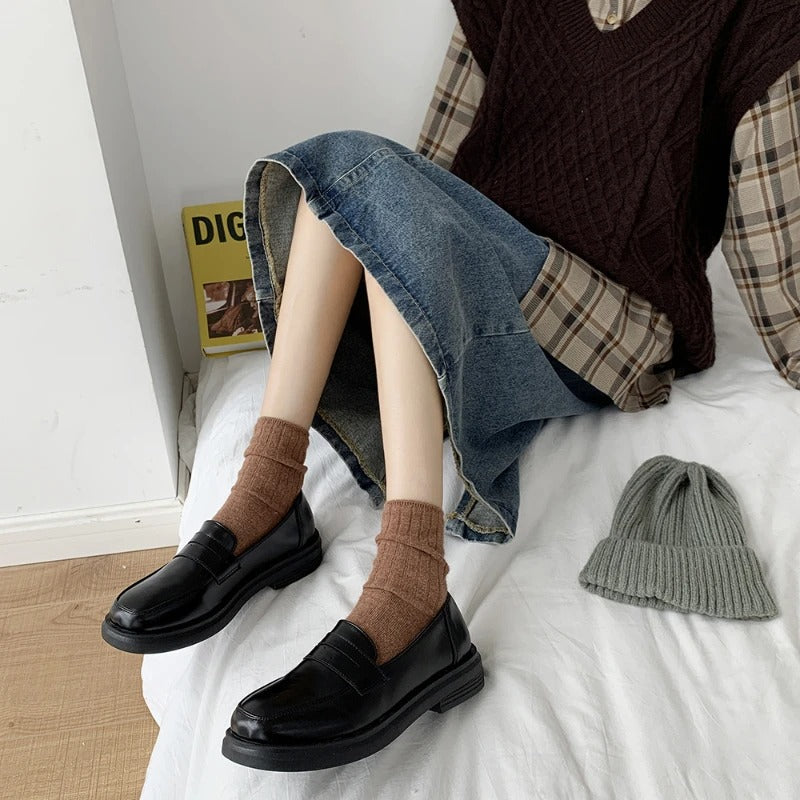 Elegant classic loafers for women