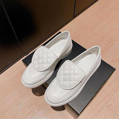 Women's quilted genuine leather square-heel loafers, White