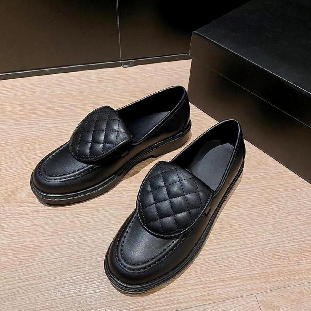 Women's quilted genuine leather square-heel loafers