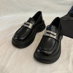 Women's platform loafers with a silver strap, Black
