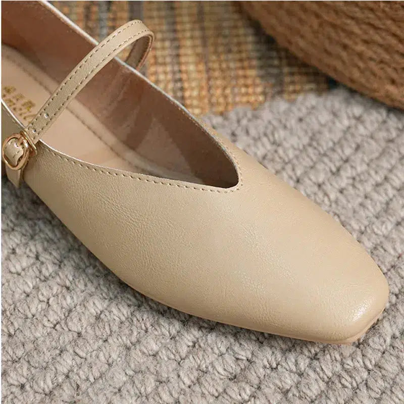Mary Jane strappy ballerinas Elegant and retro