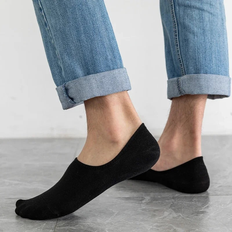 3 pairs of black socks