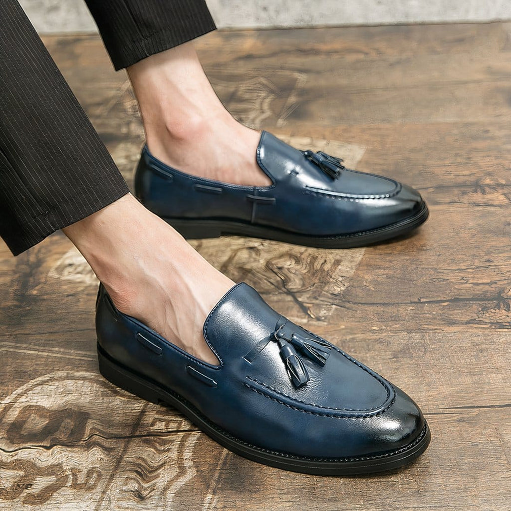Classic tassel loafers in smooth leather effect