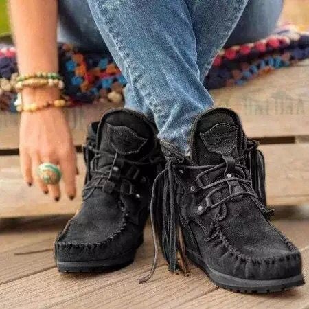 Indian moccasins with laces and bangs
