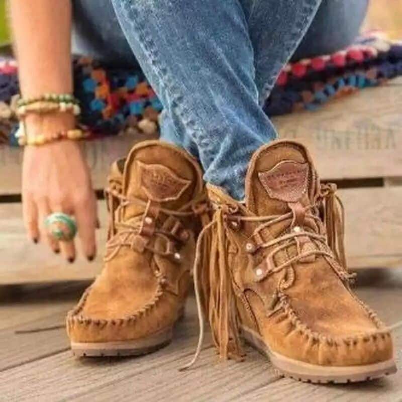 Indian moccasins with laces and bangs