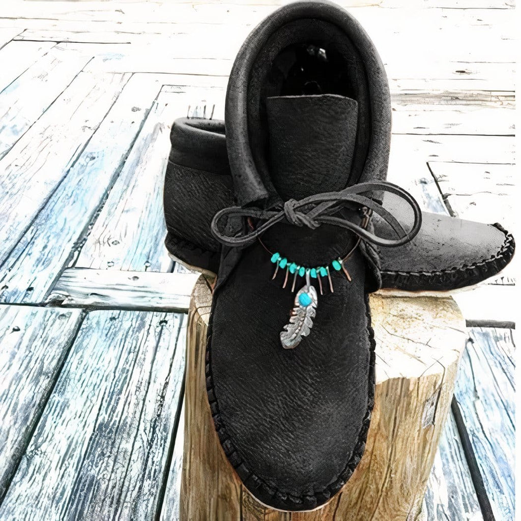 Indian faux leather moccasins with a jewel