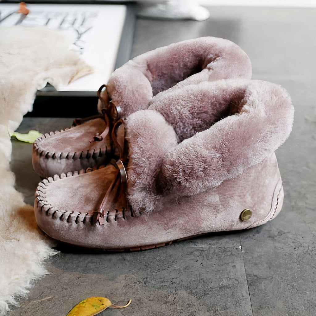 Indian winter moccasins in lined suede