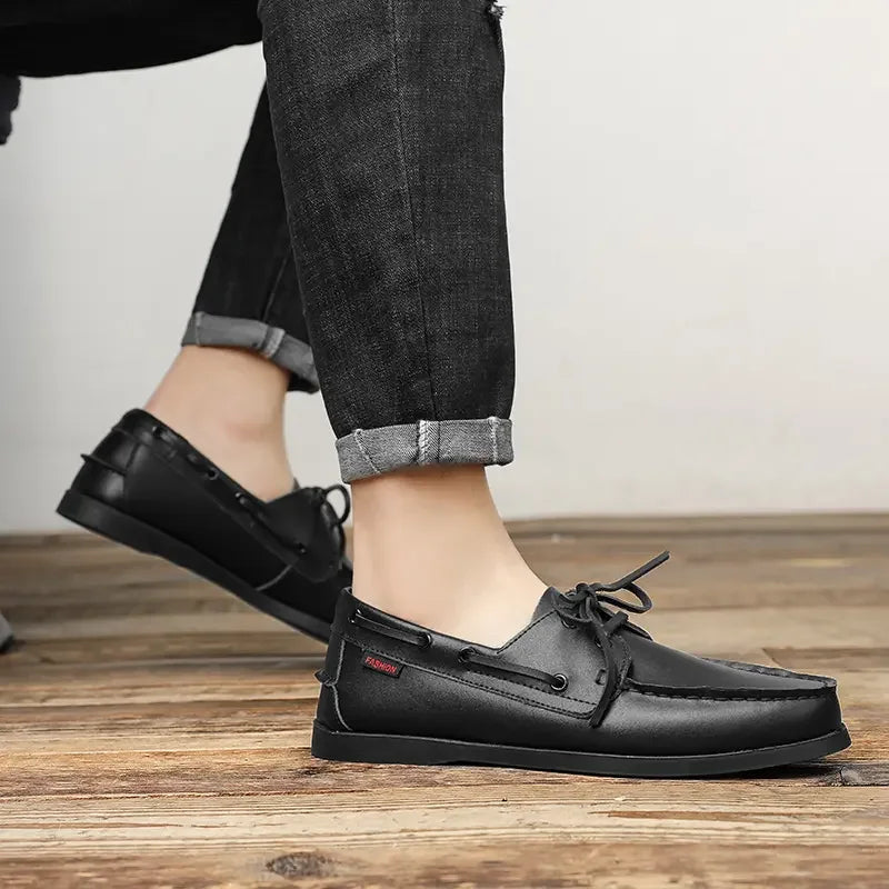 Men's black lace-up leather boat shoes, Black, pair view