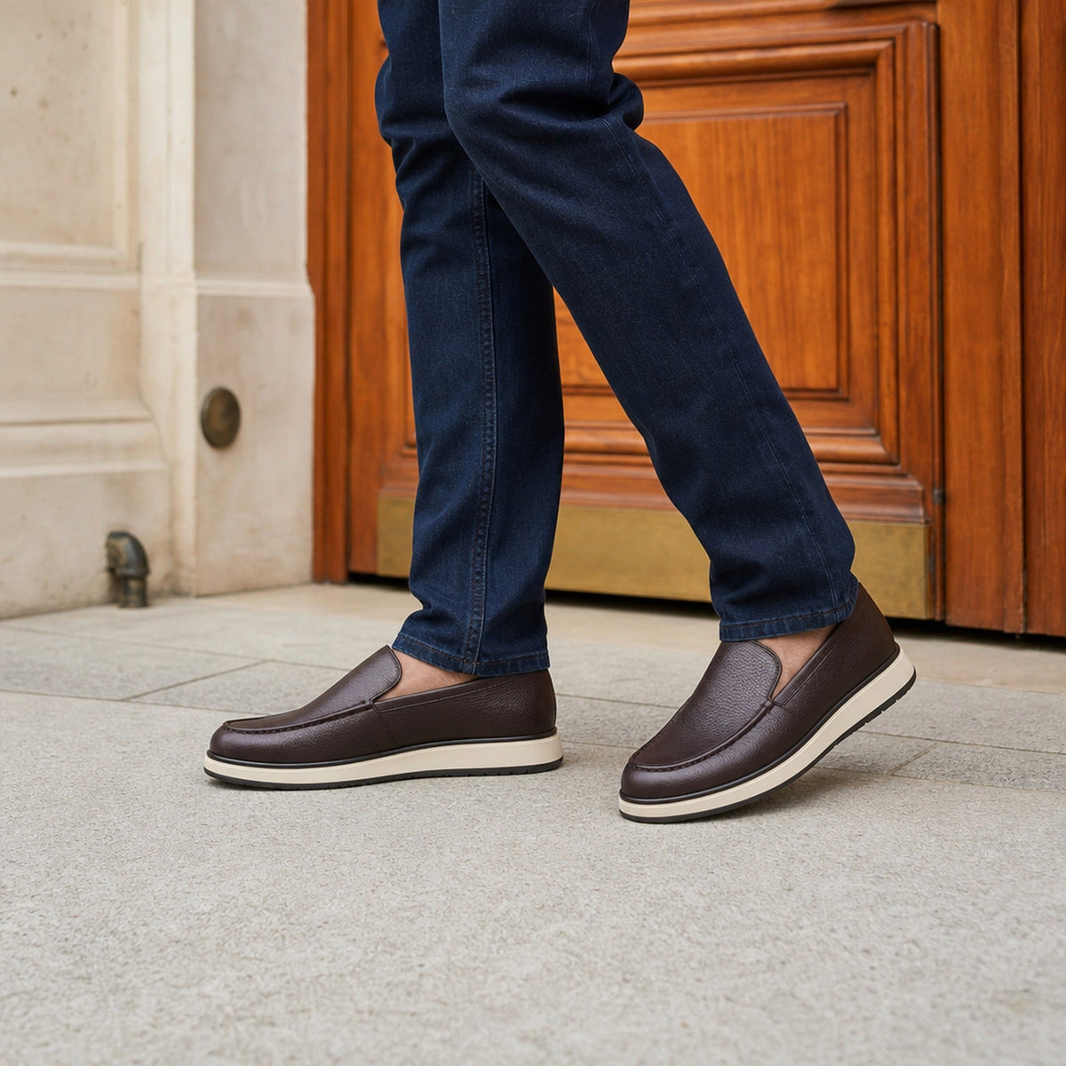 Men's faux leather slip-on loafers in dark colors, view 7 Image