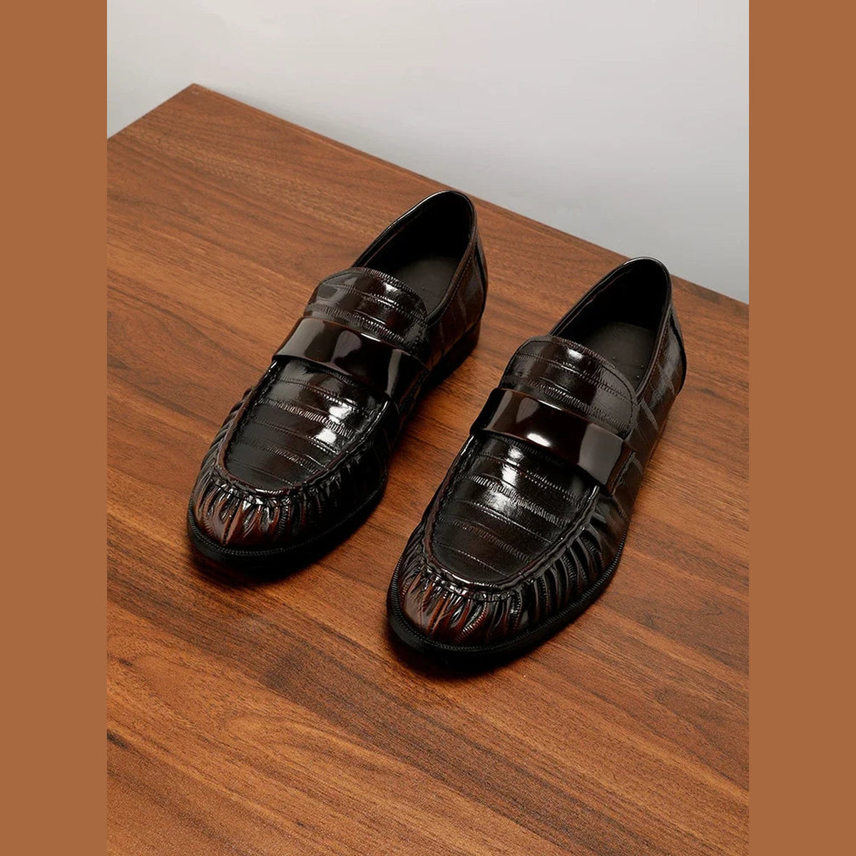 Men's eel-skin effect leather loafers, Black, front view