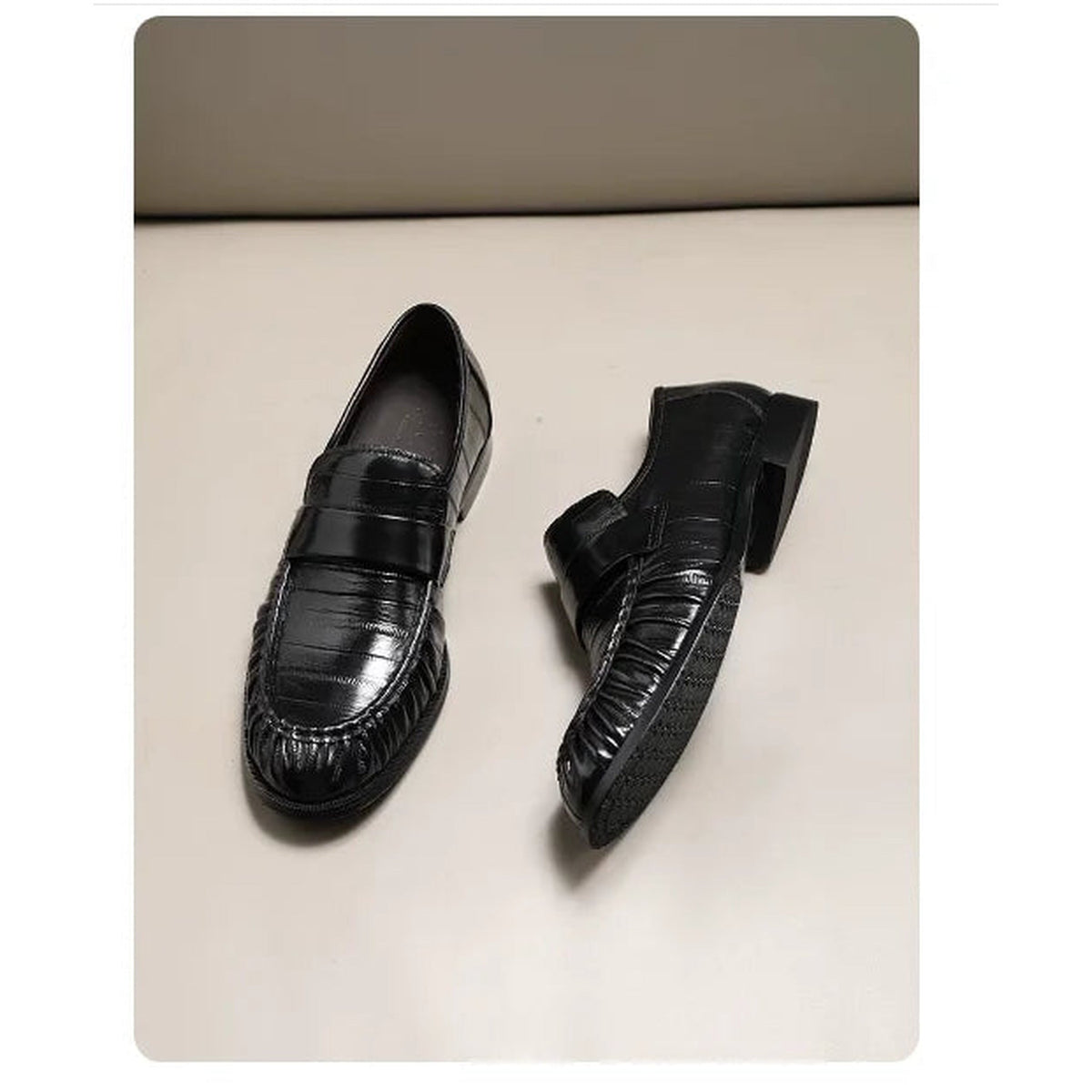 Men's eel-skin effect leather loafers, Black, worn look