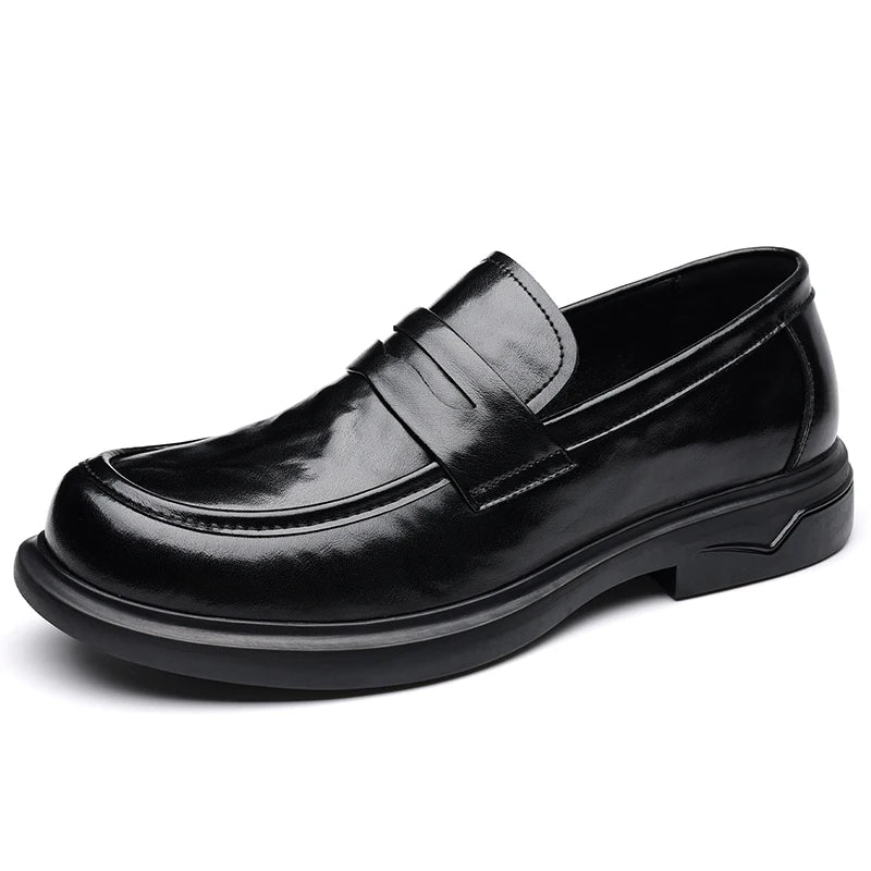 Glossy finish leather loafer