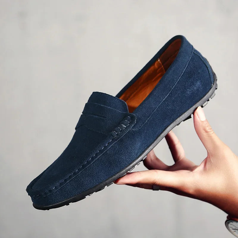 Men's suede driving loafers with grip sole, Black, three-quarter view