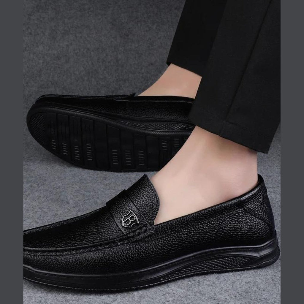 Detail of the grained leather texture
