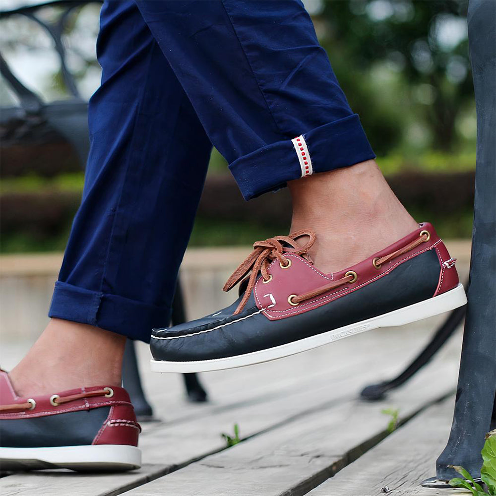 Men's lace-up boat loafers