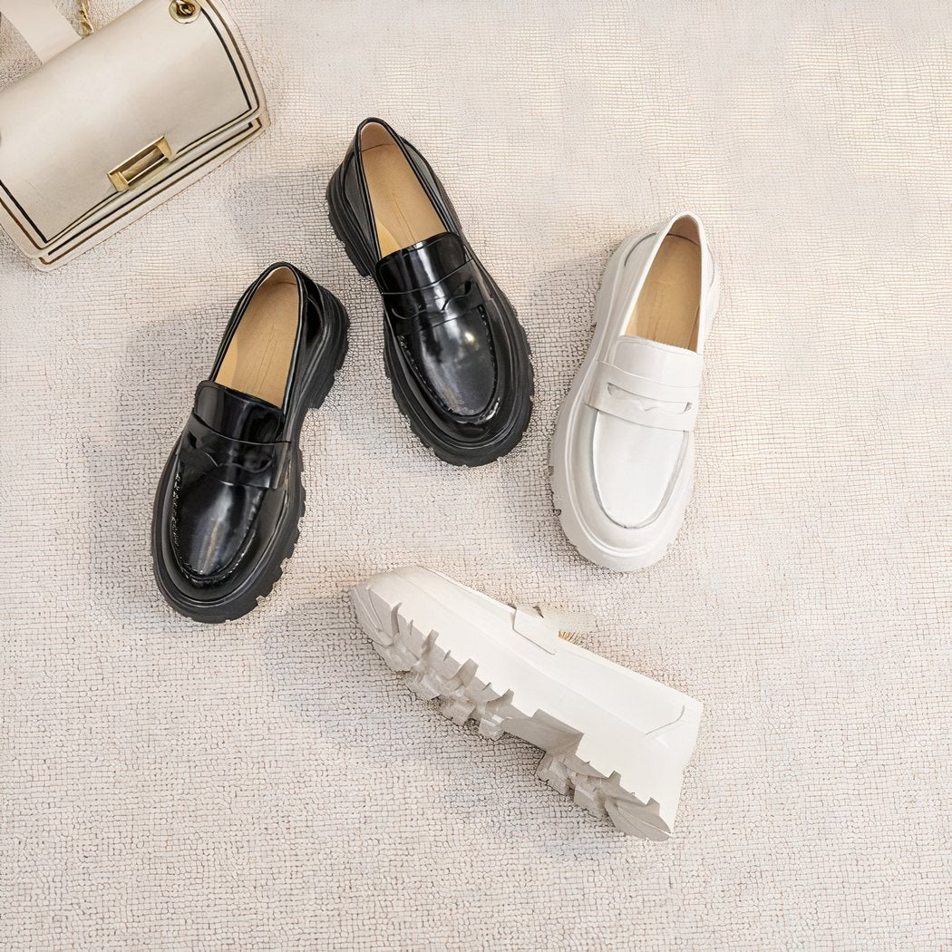 Loafers in smooth synthetic leather with thick sole