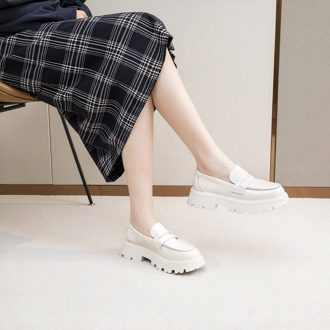 Loafers in smooth synthetic leather with thick sole