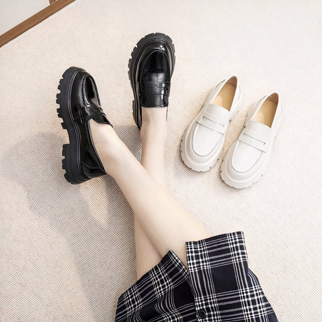 Loafers in smooth synthetic leather with thick sole