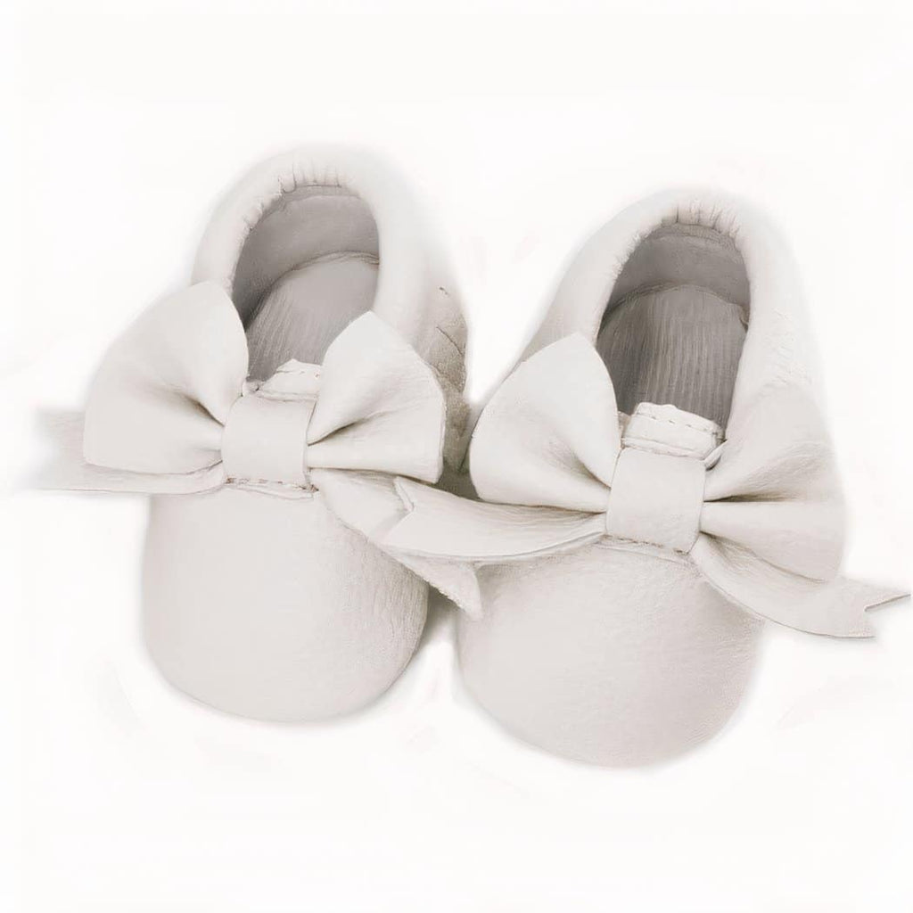Moccasins with bow tie for newborns