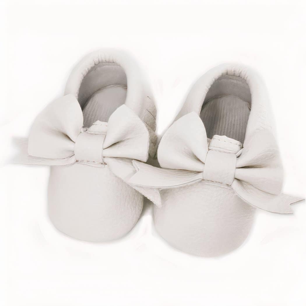 Moccasins with bow tie for newborns