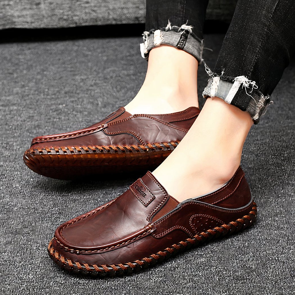 Orthopedic loafers with visible seams for men