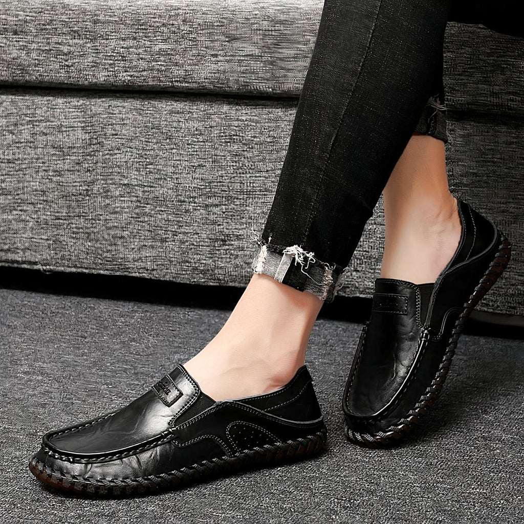 Orthopedic loafers with visible seams for men