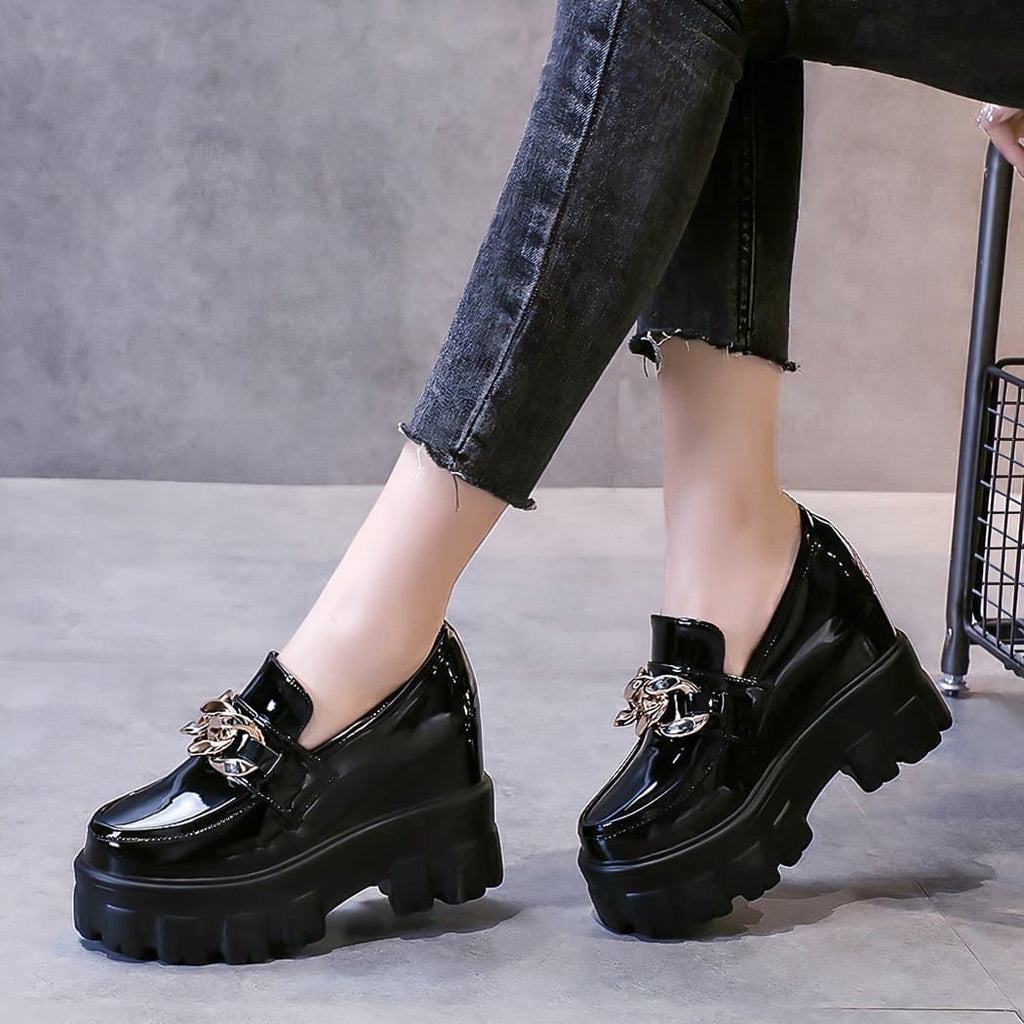 Patent synthetic leather platform loafers with gold chain for women