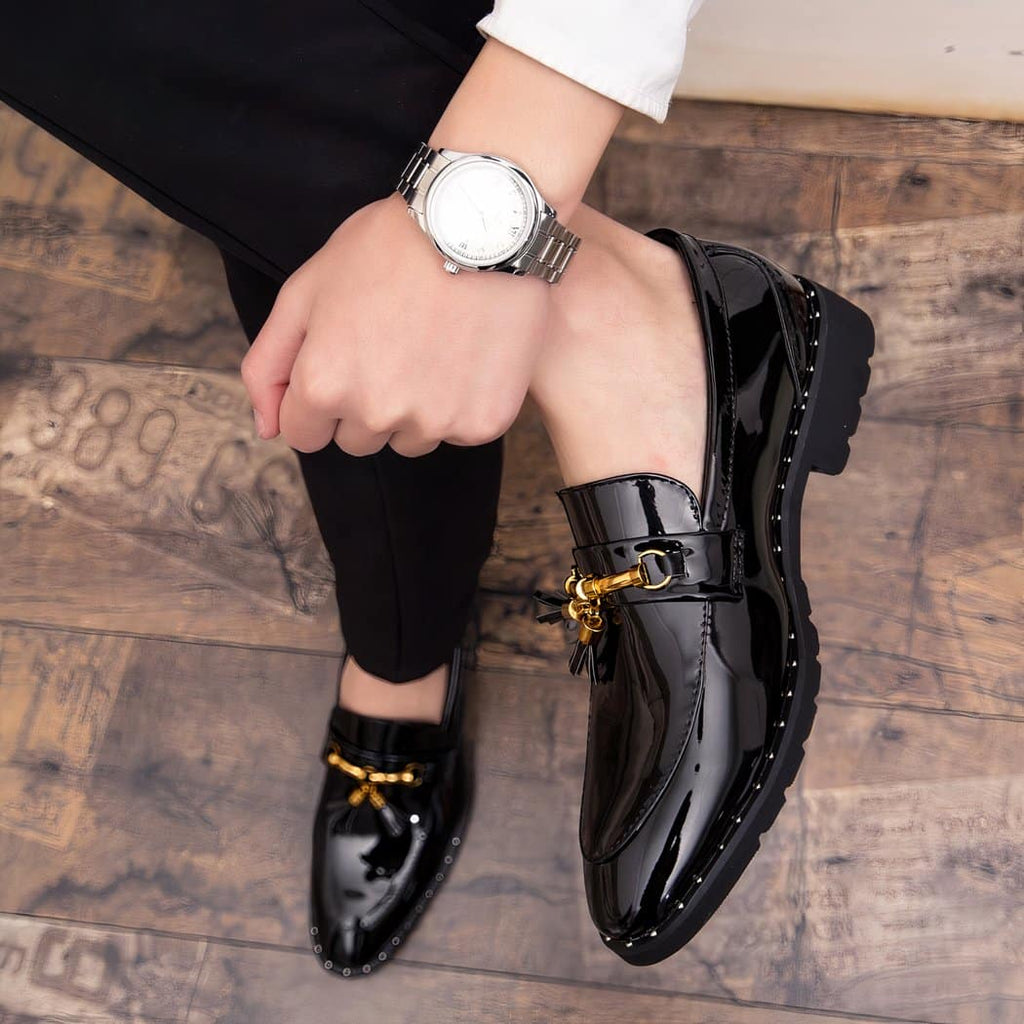 Patent tassel loafers with gold buckle for men