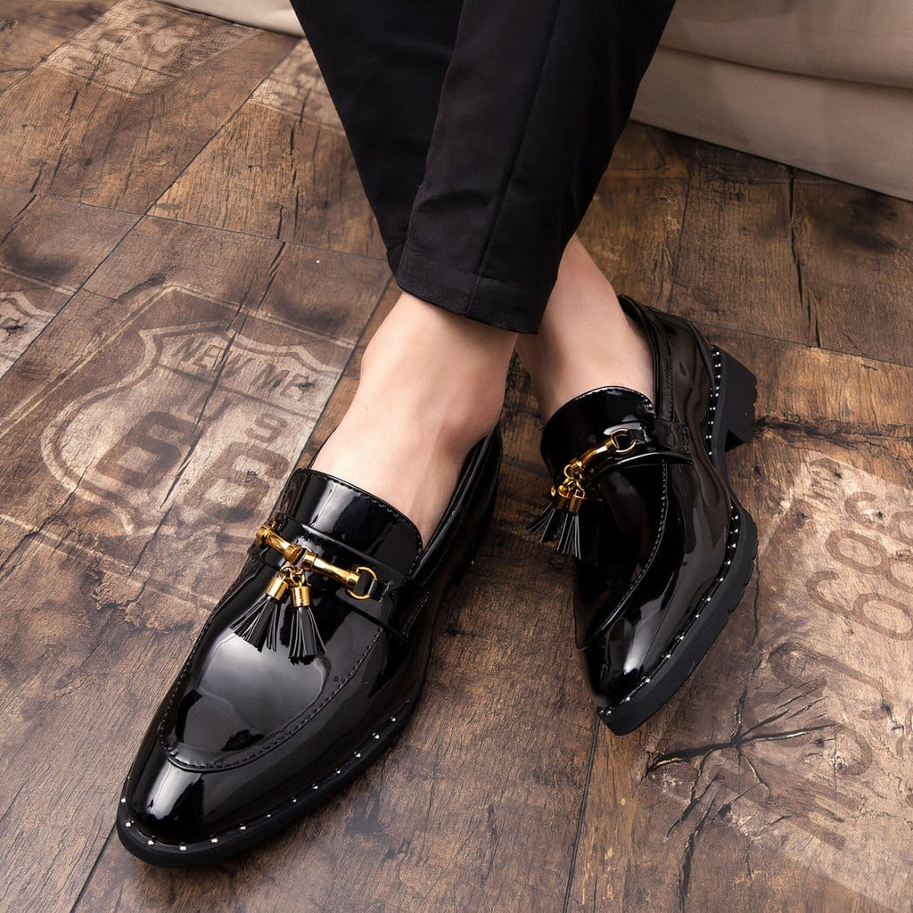 Patent tassel loafers with gold buckle for men