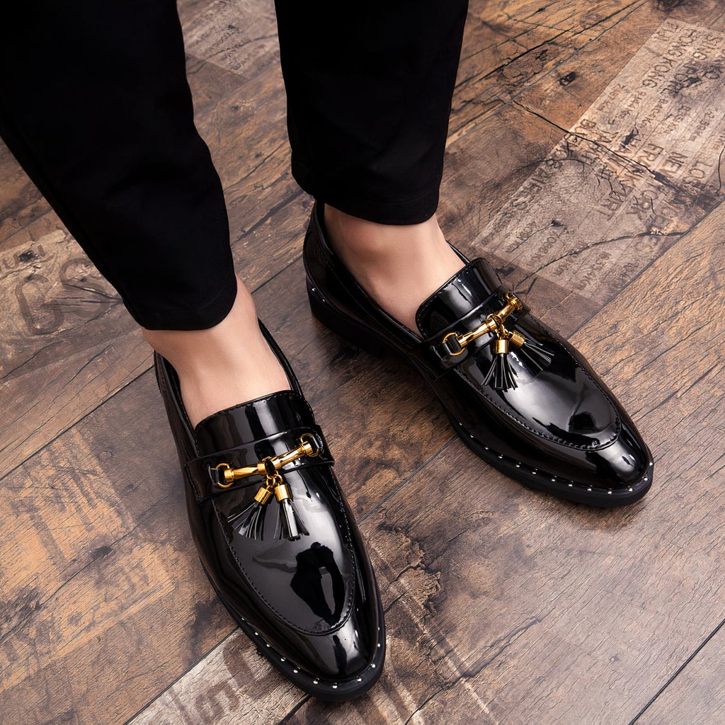 Patent tassel loafers with gold buckle for men