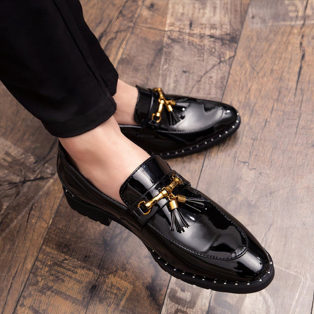 Patent tassel loafers with gold buckle for men