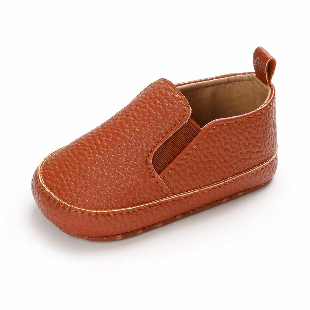 Plain synthetic leather slip-on moccasins for babies