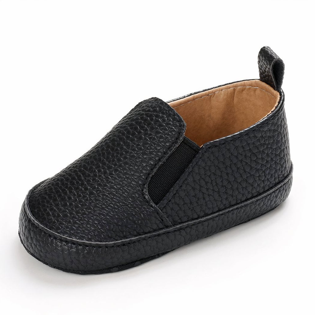 Plain synthetic leather slip-on moccasins for babies