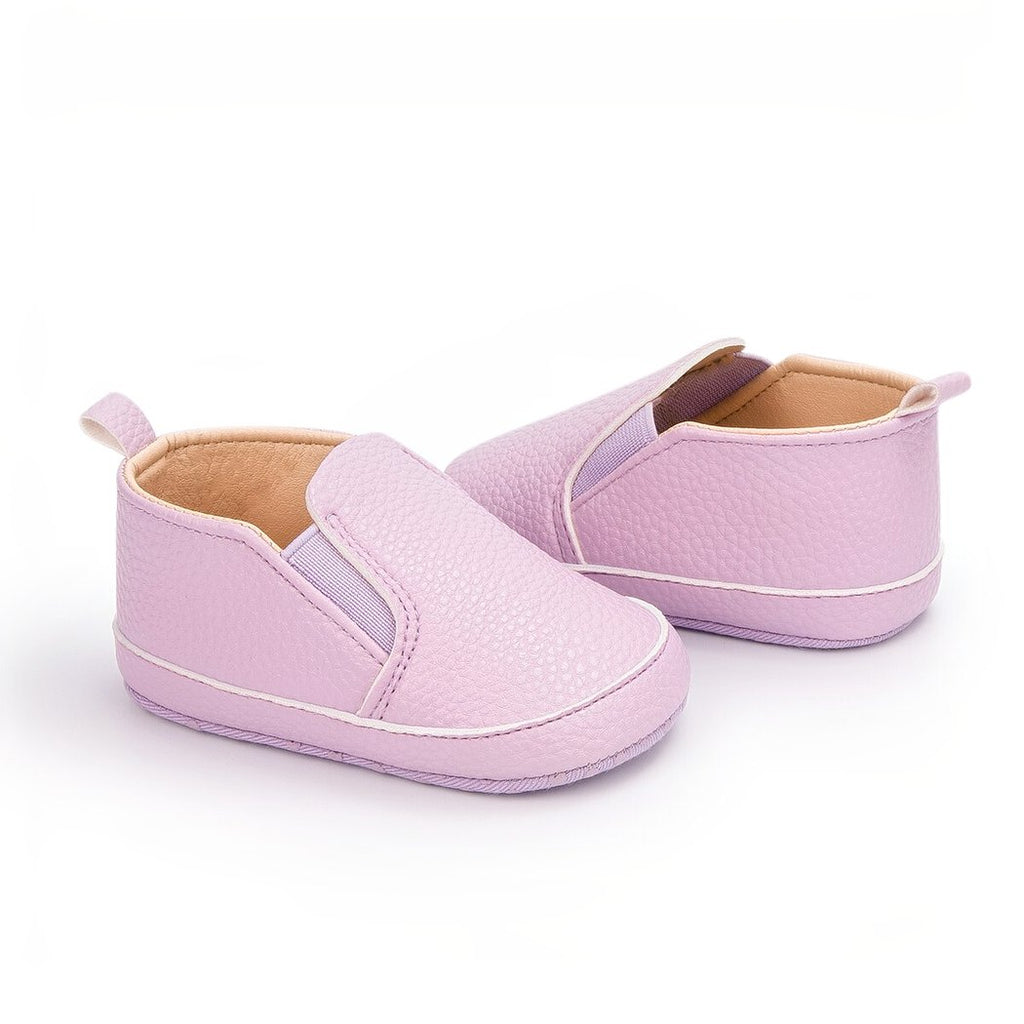 Plain synthetic leather slip-on moccasins for babies